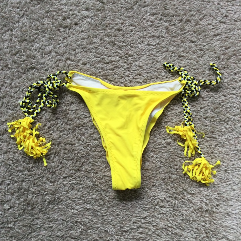 π₯π₯HOST PICπ₯π₯ SHEIN Yellow Frilly Bikini - Picture 6 of 16